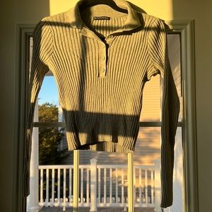 Brandy Melville grey long sleeve with a collar